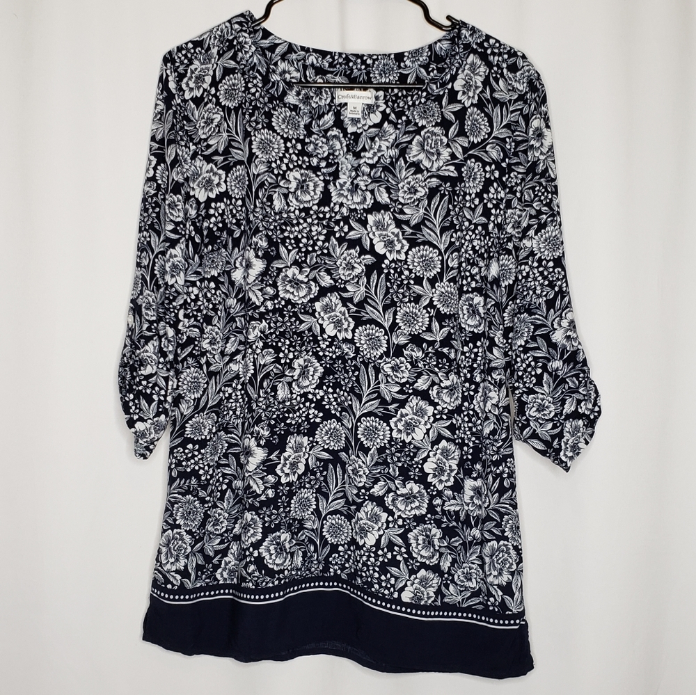 Black & White Floral Croft & Barrow Top